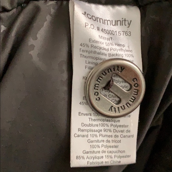 Aritzia community parka in small - Picture 6 of 7